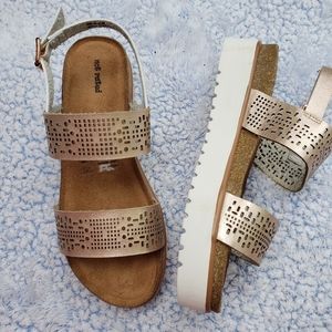 NEW Not rated sandals platforms rose gold